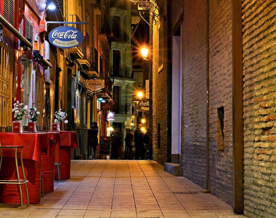 espagne-ruelle-la-nuit
