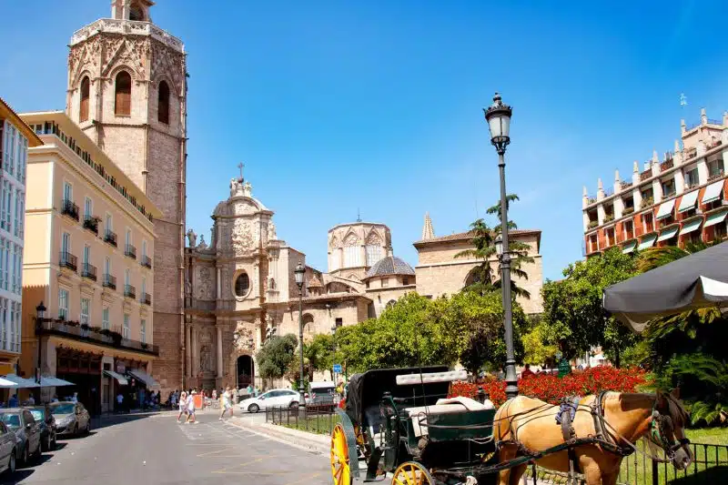 valence-cathedrale-saint-apollinaire